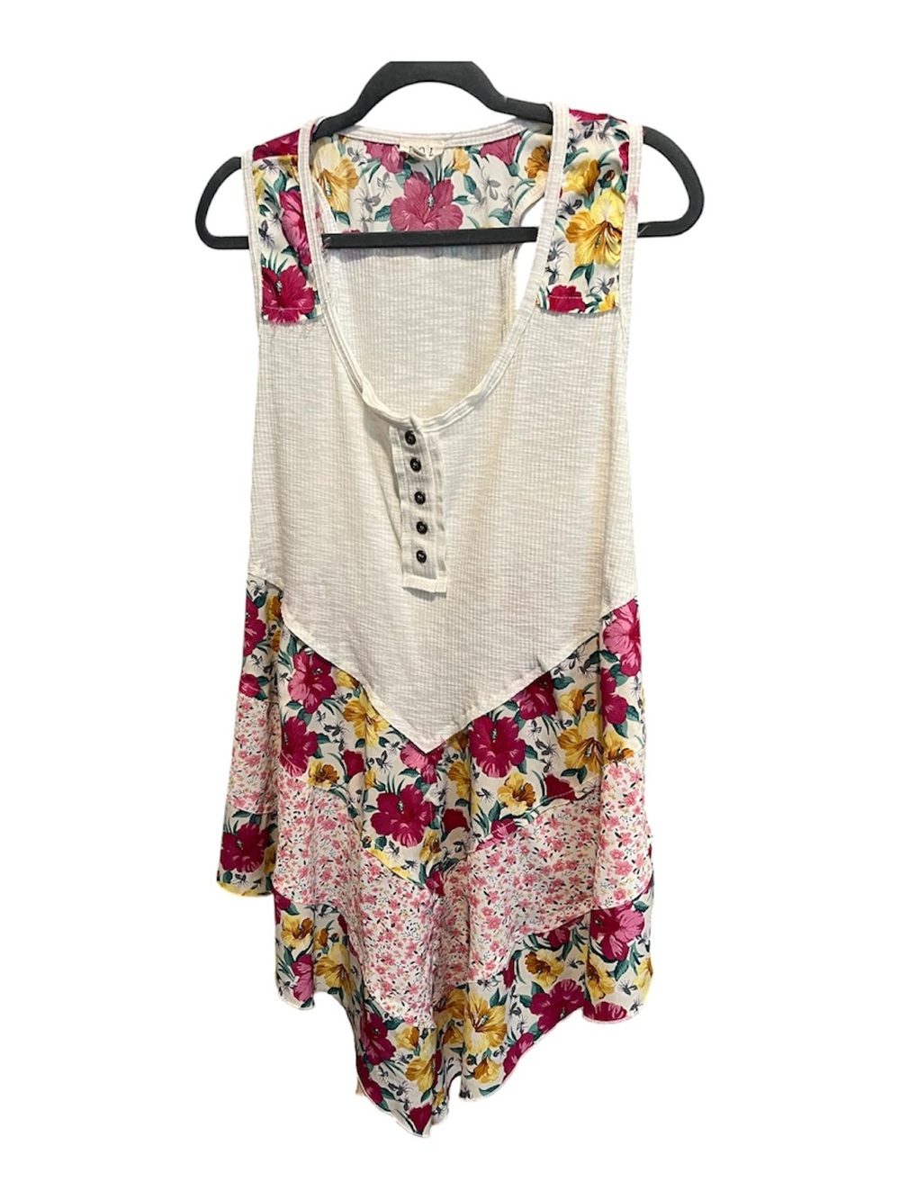 POL Floral Patchwork Handkerchief Tank Top - White & Pink - Picture 2 of 4